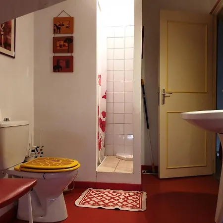 Chez Daniele - Maison Au Coeur Du Village De Дом отдыха Lalbenque